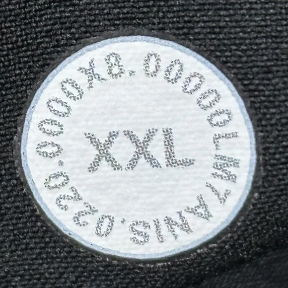 Lululemon |‎ THE Shorts 9” Linerless | Camo | Excellent condition!! - Picture 4 of 4